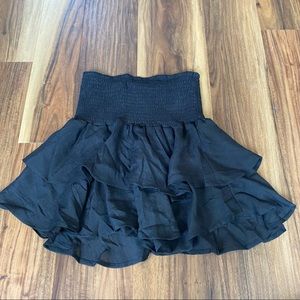 shein NWOT black ruffle smocked skirt